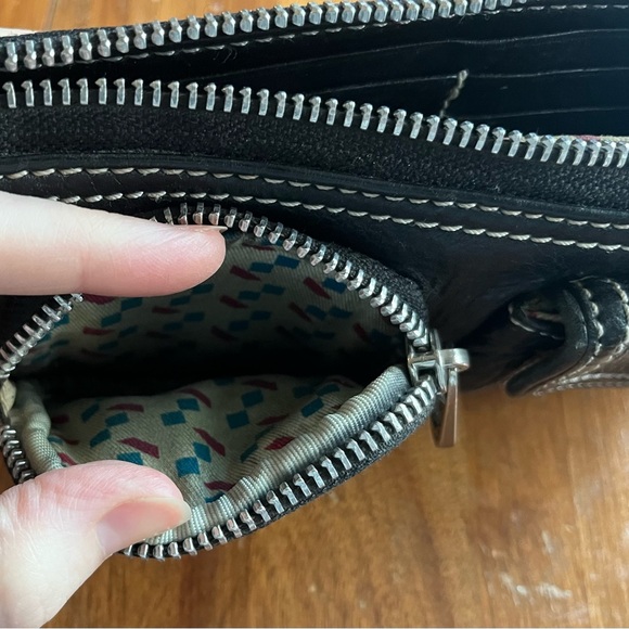 Marc Jacobs Black Leather Wallet - Picture 4 of 7